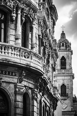 Havana Hotel and Church